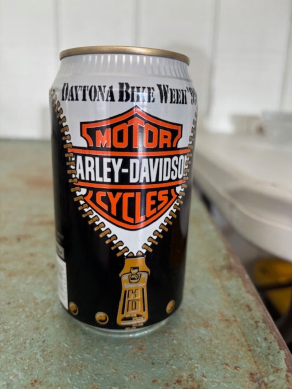 Harley-Davidson (Pabst Blue Ribbon) Daytona Bike Week '99 Beer (Not Opened)